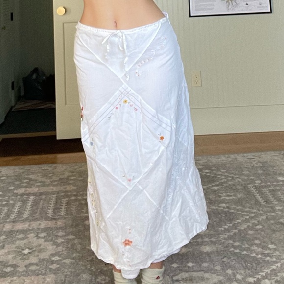 Centrepoint Floral Skirt | Size M - Picture 4 of 5